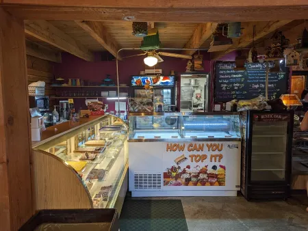 Mark Twain lake getaway at Blue Lagoon!