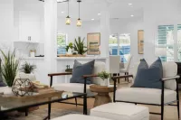 Charming 3-bedroom house in Sierra Madre with AC, WiFi