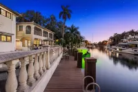 Waterfront 5 Bed/5Bath Home-Pool, Dock, Las Olas