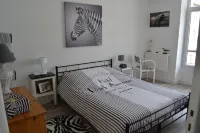 F2 Sea and Morgat beach view with small balcony