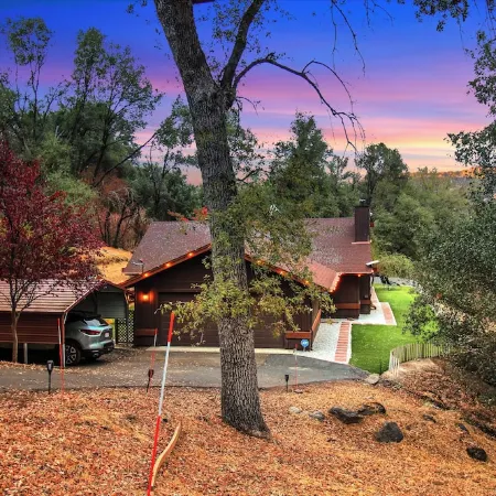 Yosemite Forest Villa
