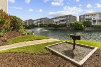 OIB - 3 bedrooms - 3 pools - 400 steps to the beach!