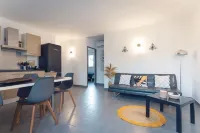 Maison Avec Grande Piscine à Proximité de la mer