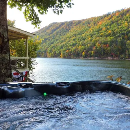 EXPERIENCE THE WATER'S EDGE. FAMILIES LOVE IT! EVERYONE LOVES IT!