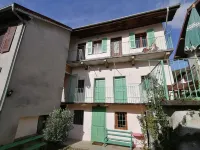Casa D'arte in den Bergen am Ortasee - bis 16 Personen Hotels near Conca D'Oro Camping & Lodge