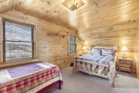 Deer Run Lodge - Luxurious Family Friendly Lodge! In the heart of Pittsburg