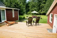 Charming and Spacious 5Br Located in the Heart of Waitsfield. Close to Amenities Hotels in Waitsfield