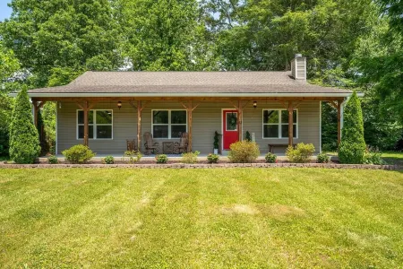 Mountain Lux Escape - 5 minutes to Downtown Brevard & Pisgah National Forest