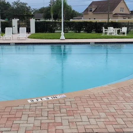Home Paradise, Cozy guest suite in Ruskin POOLS HIGH SPEED WIFI BEACH MINUTES!!!