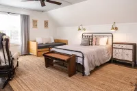 Quaint Carriage House - Minutes from Senoia and Trilith Studios.
