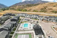 The Charleston near Snowbasin - 2 Kings and a Queen, fast wifi in Mt Green