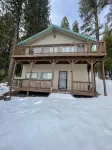 Spacious get away cabin in Mineral, minutes from Lassen south entrance