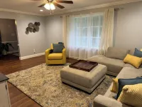 Great location, country living in the city.  Close distance to Williamsburg Hôtels à : Newport News