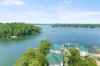 Top Floor at Sunset Point on Lake Martin!