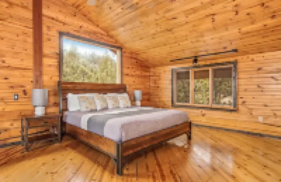 Feels Like Home Mountain Cabin on 40 Acres