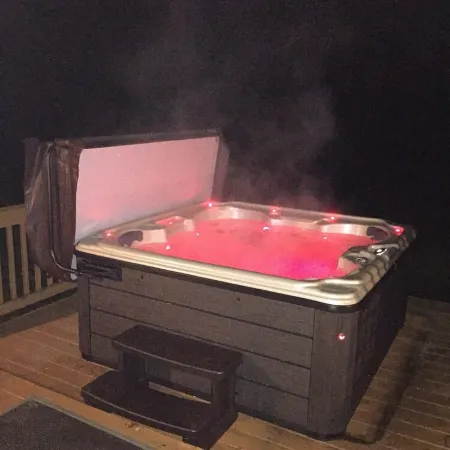 Cozy Cabin by the Slopes - Minutes to the Wisp & Lake! Fire Pit - Hot Tub - Pool