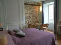 Renovated, modern and very central house! Terrace and garden 巴爾夫勒酒店