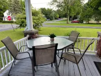 Minutes from Niagara Falls in a Historic Village
