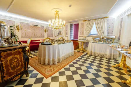 Boutique Hotel Teatro Отели в г. Ангра-ду-Эроижму