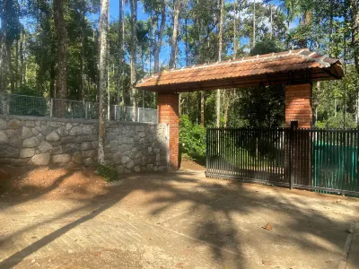 SR Villa - Serenity by riverside Hotels in der Nähe von Soochippara Falls (Sentinel Rock Waterfall)