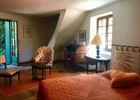 Central old town location with sea view & patio garden Hotels near Our Lady of the Angels Church