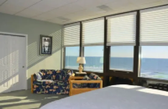 Ocean-Front Penthouse 3BR/2BA/7Bed @ Regency Tower