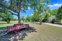 The Wildflower- Peaceful Retreat/7 Miles to Magnolia/Downtown Waco