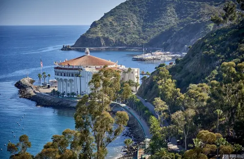 Holiday Specials Booking Now!