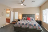 3 BR Heated  Private  Saltwater SUNNY Pool In/Out Stereo Speakers  Prof BBQ Gril