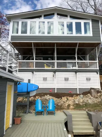 Book for Christmas. Hot Tub. Pet Friendly.Lakefront Home. Booking 2026.