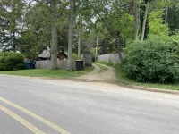 Carrie's Cottage - Charming Duplex Style 3 Bedroom Cottage with Beach Access!