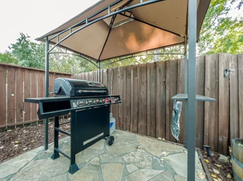 Home near Calistoga w/ heated pool & hot tub