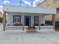 Detached house on the beach of Oliva in Urb. Kiko, on a private plot