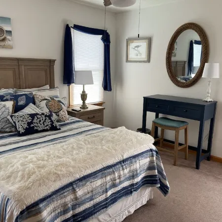 Spacious Home,Saltwater Heated Pool, Game Room, Volleyball,Ocean Views & Tennis