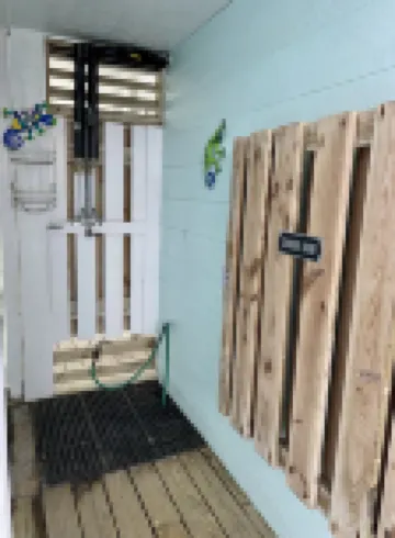 Walk to the beautiful Wrightsville beach in less than a minute! 來特斯維海灘酒店