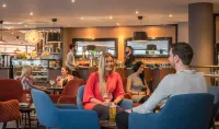 Clayton Hotel Belfast - bar