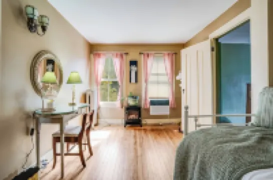 Pet-Friendly Getaway in Historic East Haddam Home