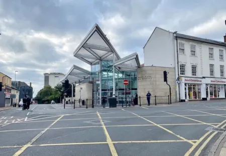 Cosy Egyptian Inspired City Centre Apartment Отели рядом с достопримечательностью «Университет Нортгемптон»