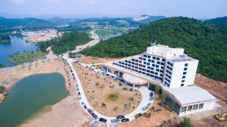 Muong Thanh Luxury Dien Lam Отели в г. Quynh Luu District