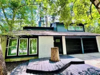 House 3-bedroom 2,5 Baths FREE Garage Parking with WiFi and AC, Washer, Dryer