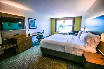 Holiday Inn Express & Suites Baton Rouge -Port Allen