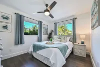 Tropical Oasis- Private Heated Pool-Fire Pit-Tiki Bar-Large Yard-Great Location! Hotels near Endless Summer Adventures