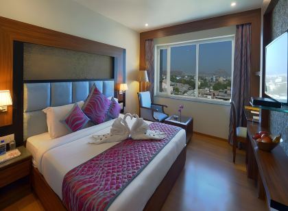 Hotel Shri Ram Empire