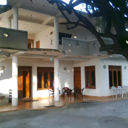 Pleasure Island Holiday Home