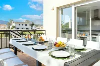 COLL GROC - Nice villa with shared swimming pool in Grau i Platja Hotels in Faro de Cullera