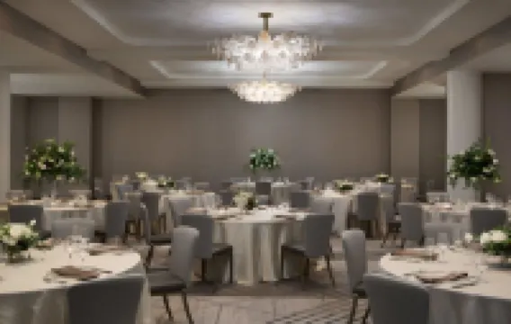 InterContinental Hotels INDIANAPOLIS by IHG