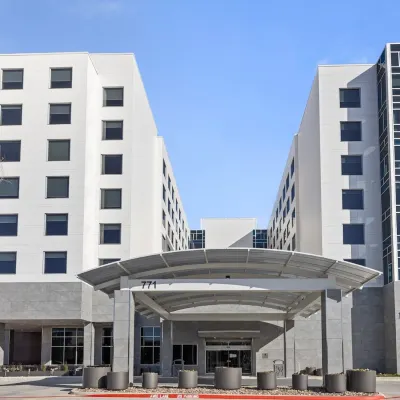 Embassy Suites by Hilton Irving Las Colinas Hotels near Irving Convention Center at Las Colinas