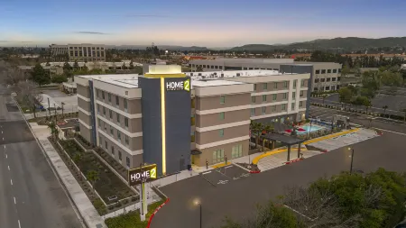 Home2 Suites by Hilton San Bernardino Отели рядом с достопримечательностью «Costco Gas Station»