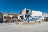 Cargo District Cottage - Brand New - Wilmington Отели рядом с достопримечательностью «Hallway shops»