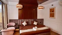 Hotel Nirvana Hotels near Shree Badri Vishal Ji Temple, Kamroo